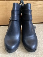 BNWT Primark UK size 5 (Eur 38) black faux leather Chelsea ankle heeled boots