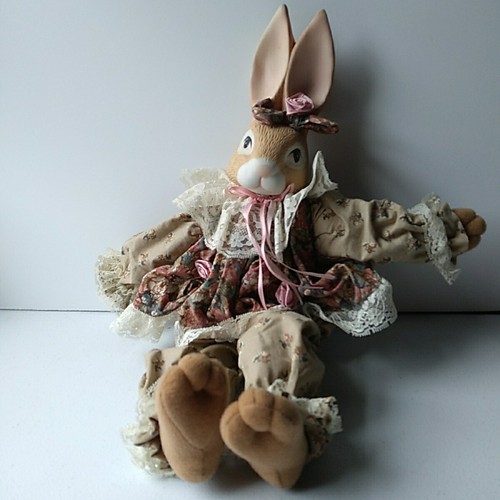 House lloyd wendy wabbit - wendy,