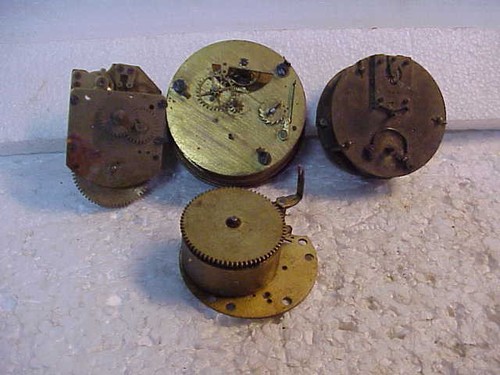 Antique small clock - 3,