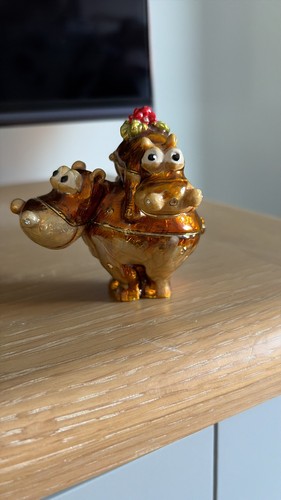 Vintage style jeweled enamel - style,