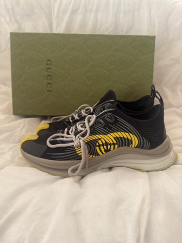 Gucci run sneakers - gucci, black