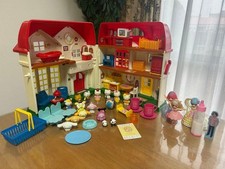 Sanrio Hello Kitty Doll House