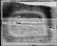 Motor yacht Century Tire after