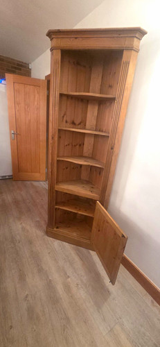 Pine wood freestanding - wood, corner