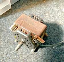 WURLITZER TURNTABLE MOTOR FOR MODELS 2900 AND LATER