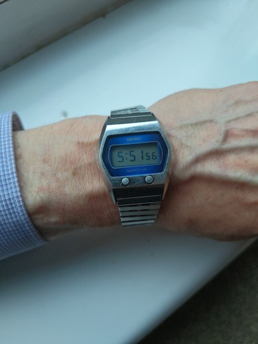 Rare vintage blue 1976 seiko - blue,