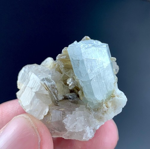 Carat aquamarine crystal - carat,
