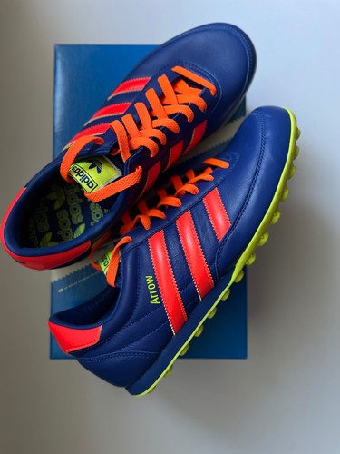 Vintage adidas arrow originals - adidas,
