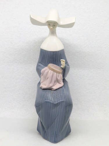 Lladro figurine nun time - lladro,