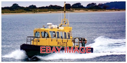 Photo poole harbour master - poole,