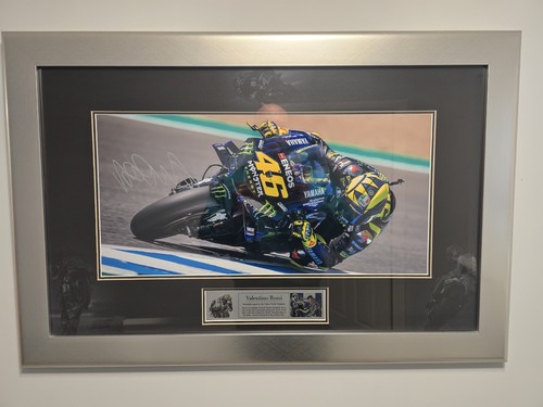 Valentino rossi hand - rossi,