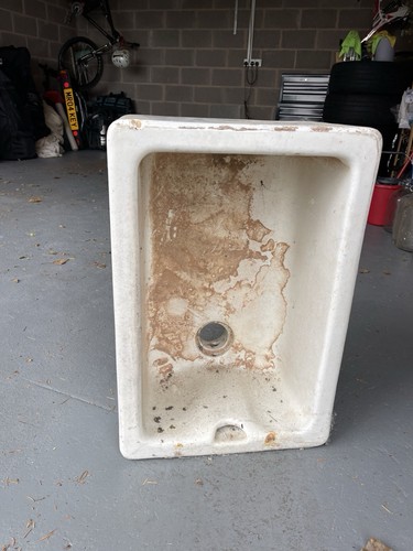 Reclaimed vintage belfast sink - reclaimed,