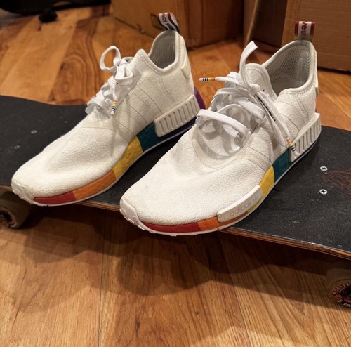 Adidas nmd love unites - nmd_r1,