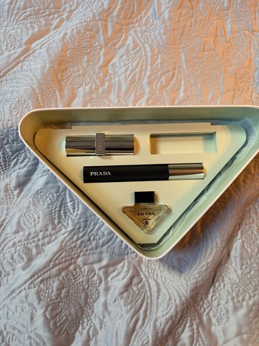 Authentic prada beauty set - authentic,