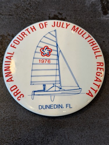 Bicentennial pinback 3rd - pinback,