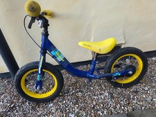 Apollo Wizzer balance bike -