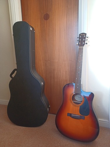 Fender semi acoustic guitar - semi,