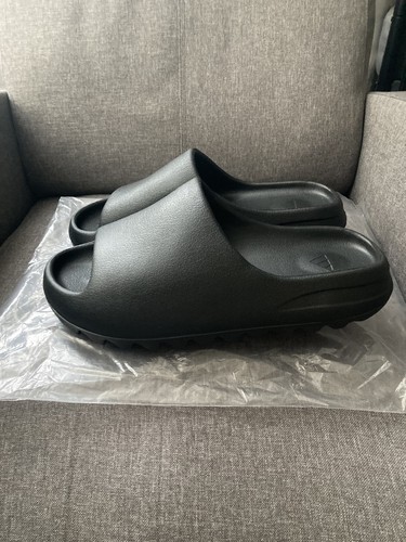 Yeezy slides onyx black unisex - slides,