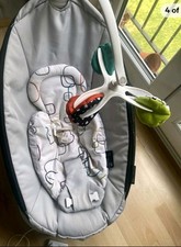 Mamaroo 4moms Swinging Chair