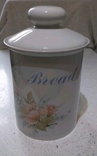 Melba ware Ceramic Round Bread