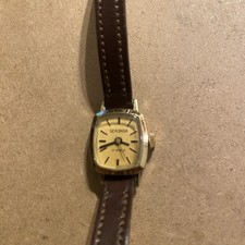 Small Square Vintage Sekonda