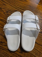 NEW White Sketchers Archfit