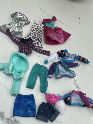 Barbie skipper clothes bundle - barbie,