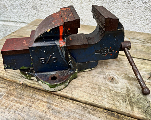 Woden cast iron stationary - cast,
