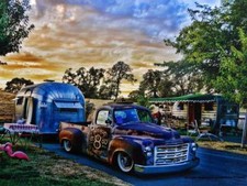 Rusty Hot Rod V8 Customs