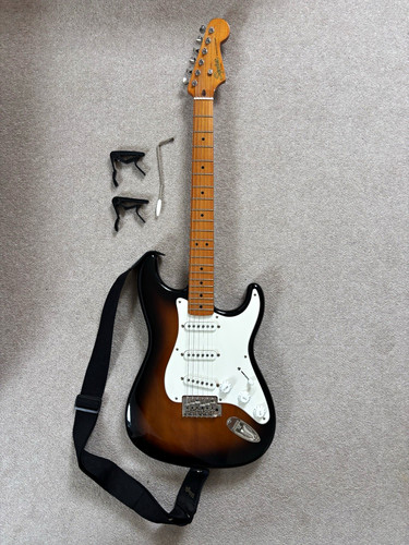 Squier stratocaster sunburst - squier,