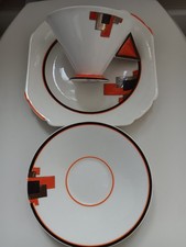 SHELLY  CUP  SAUCER  PLATE TRIO VOGUE ORANGE BLACK GOLD BLOCK REF 11786 Damaged