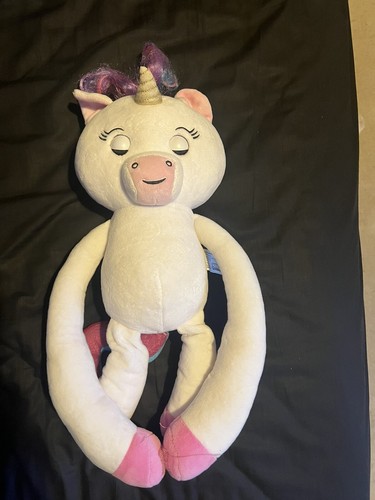 Fingerlings hugs unicorn - hugs,