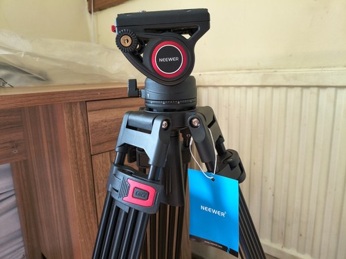 Neewer inch pro - 74,