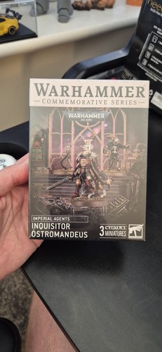 Warhammer 40k commemorative - warhammer,