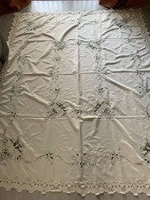 Stunning Large Christmas Tablecloth Poinsettia Flowers & Embroidery & 8 Napkins