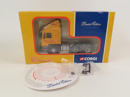 Corgi cc12705 erf - cc12705, tractor