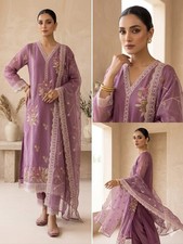 Pakistani Shalwar Kameez
