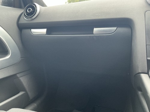 Audi line glove - 8p, box