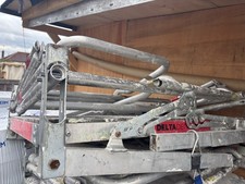 Delta deck podium - podium, low