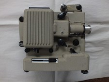 Vintage Eumig Wien P8 Automatic Projector With Original Case And Lead