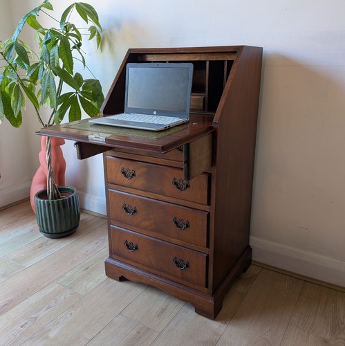 Flame mahogany slim - bureau, |