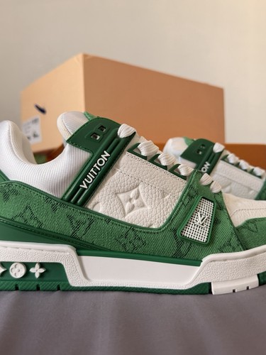 Brand new louis vuitton - new,