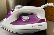 Steamworks ES2353 Steam Iron 2000W 300ml Capacity Light Weight Purple