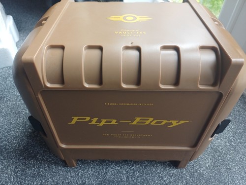 Fallout pip boy - 4, collectors