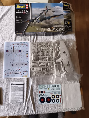Revell spitfire mk ixc - revell,