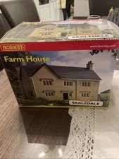 Hornby Skaledale Farm House OO