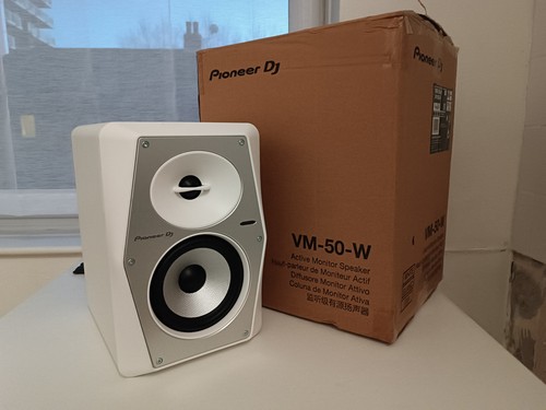 Pioneer pair of - x, vm-50-w