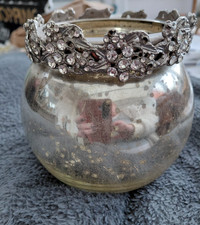 Beautiful Jewel Accented