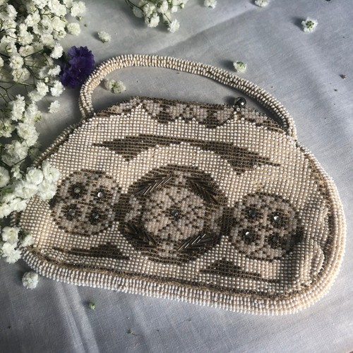 Art deco flapper beaded small - deco,