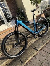 Cube Reaction Hybrid  600